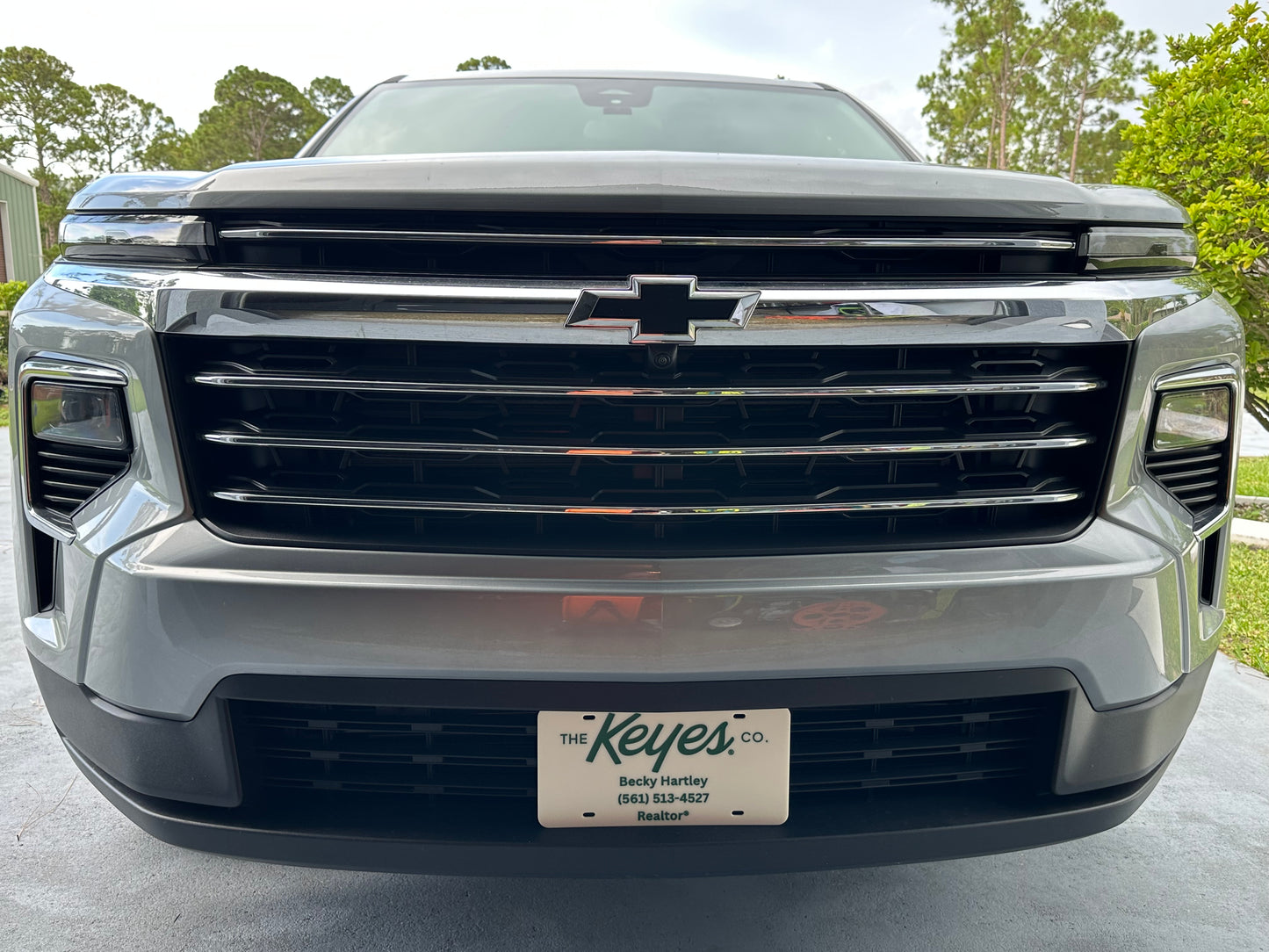 Customized License Plate - 'The Keyes Co.' Logo with 3 Customizable Lines (Natural with Green Text/Numbers)